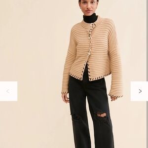 Saemdi Textured Knit Bell Sleeve Cardigan